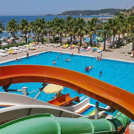 Grand Efe 4* Özdere