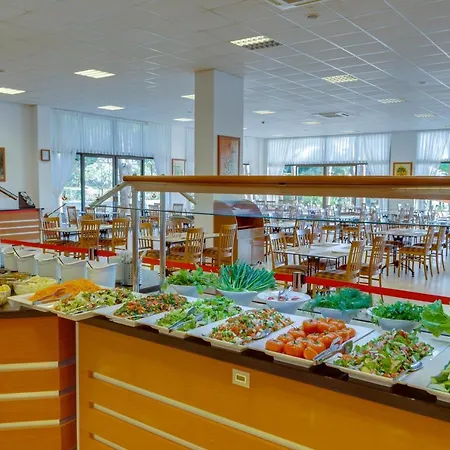 Grand Efe 4* Özdere