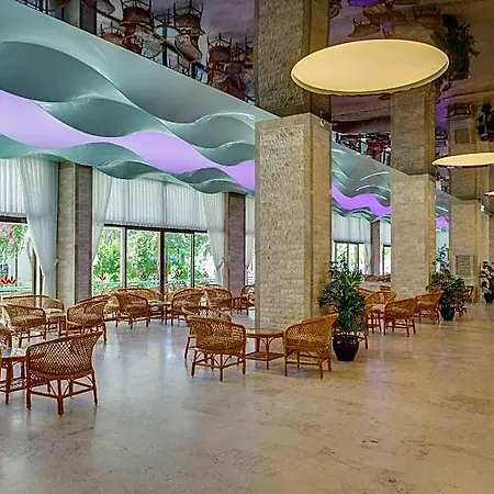 Grand Efe (adults Only) 酒店 4*