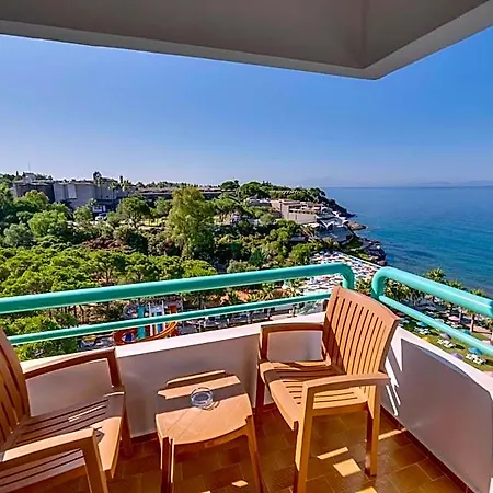 Grand Efe (adults Only)