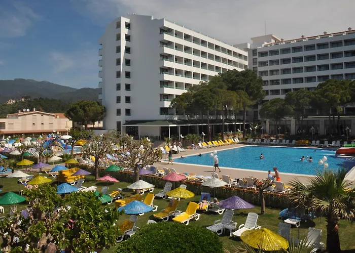 Grand Efe (adults Only) فندق اوزديره